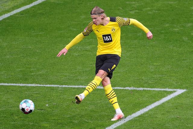 色的硬地场 色的硬地场