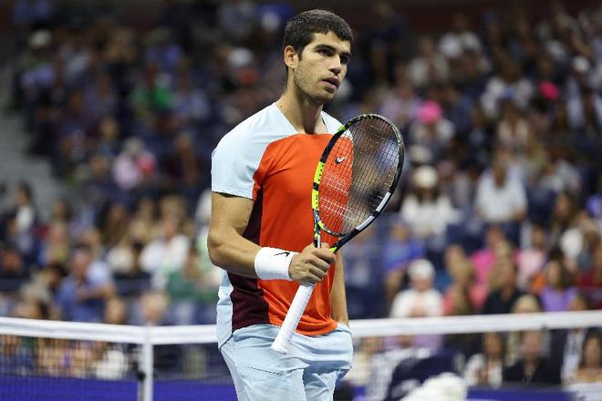 手并列领先 手并列领先