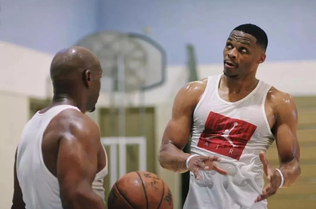 从成长视角 从成长视角